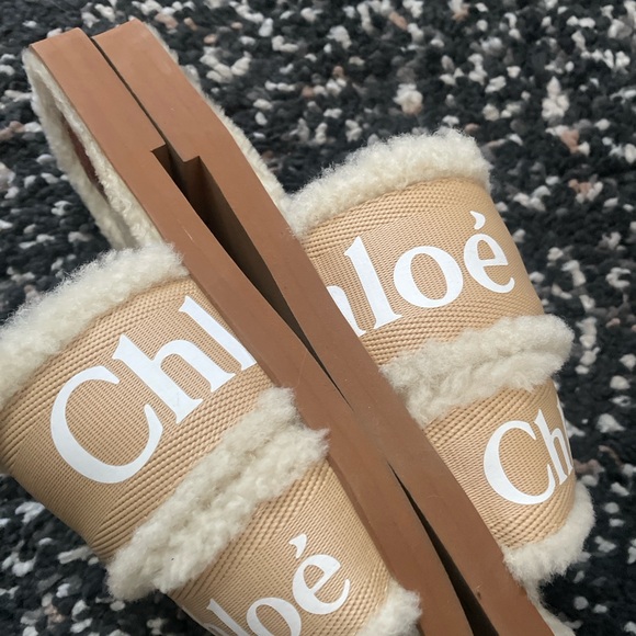Chloe Woody Shearling -Trim Flat Sandals - Picture 6 of 9